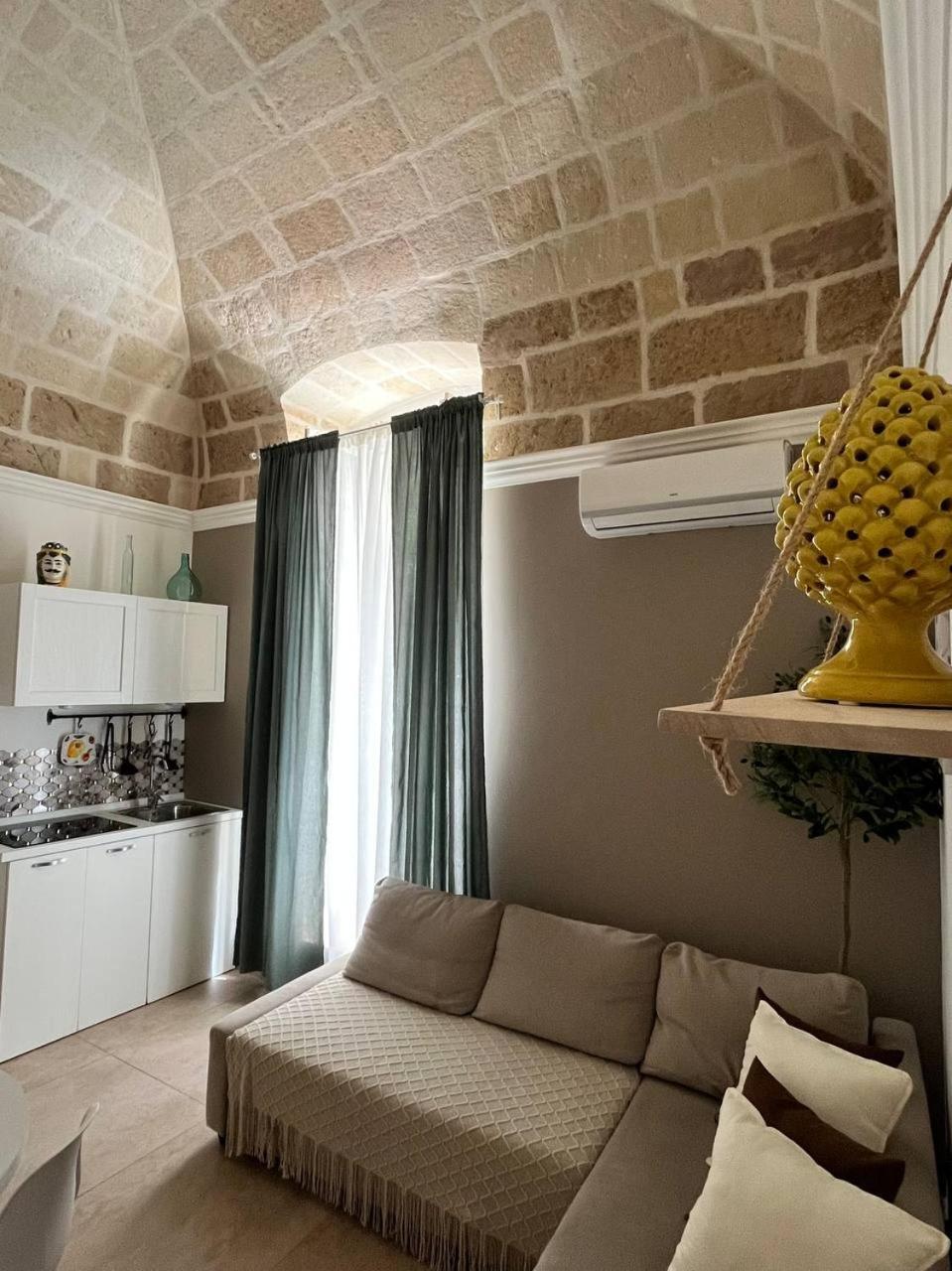 Bien-Etre Exclusive Apartment Taranto Esterno foto