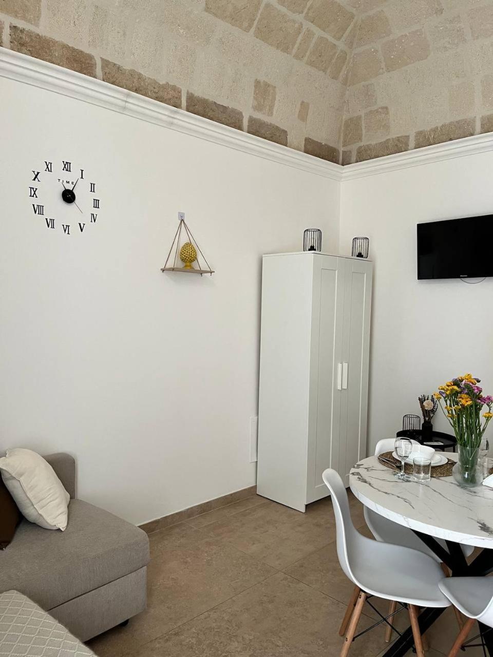 Bien-Etre Exclusive Apartment Taranto Esterno foto