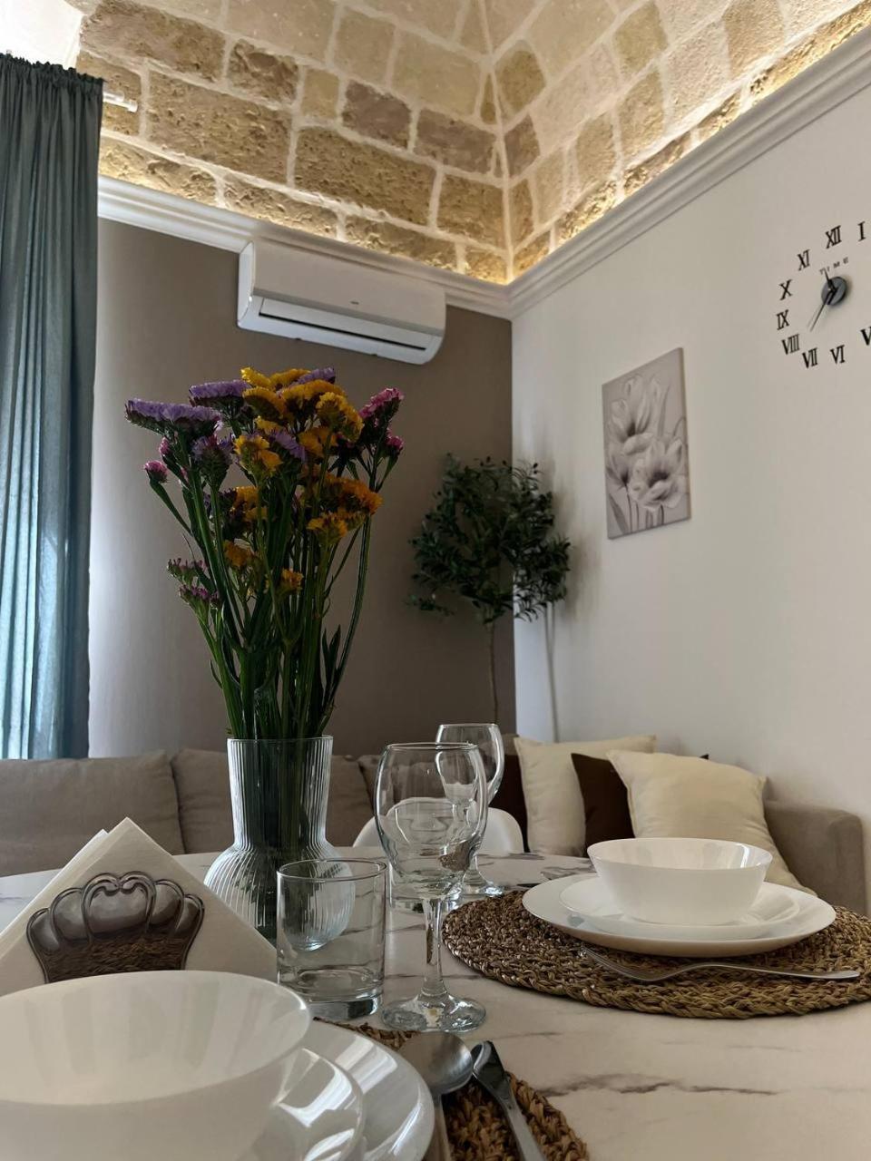 Bien-Etre Exclusive Apartment Taranto Esterno foto