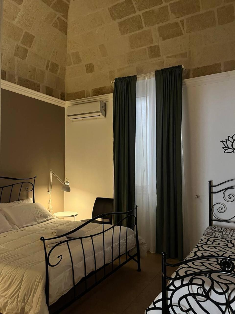 Bien-Etre Exclusive Apartment Taranto Esterno foto